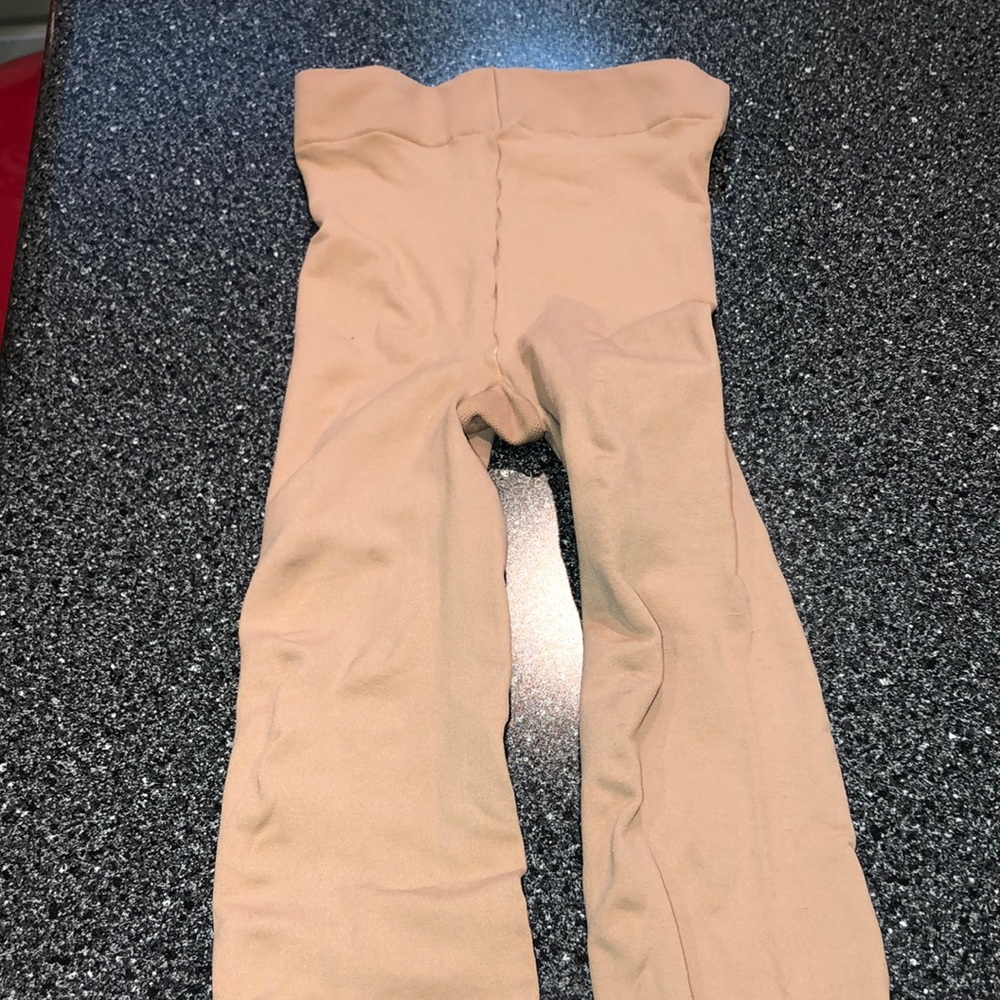 Capezio Light Suntan Footed Tights